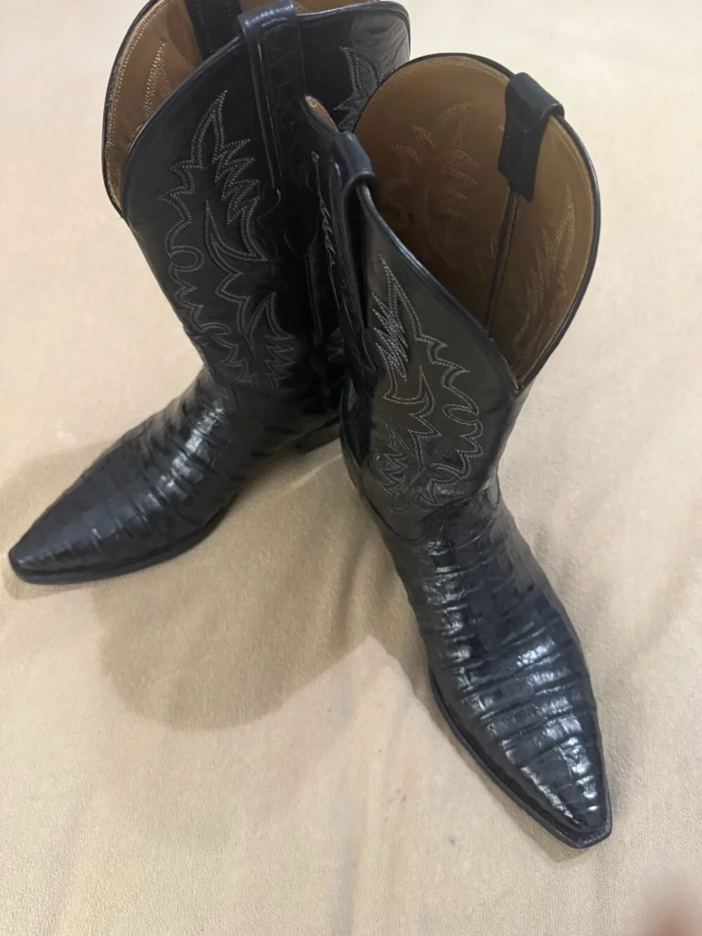 Lucchese mens hand